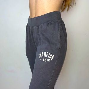Women’s Champion Sweatpants Small